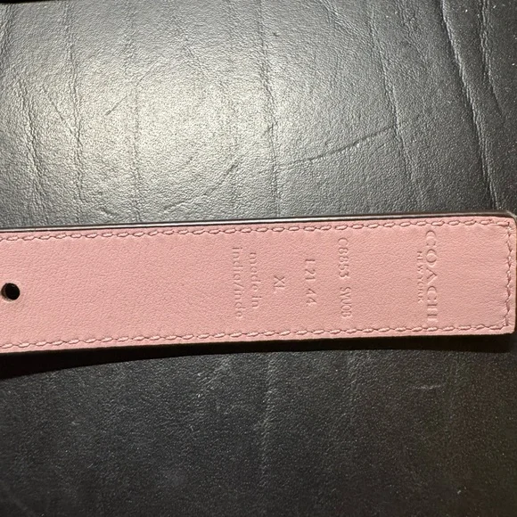 Coach Gray and Lavender Reversible Leather Belt with Silver Buckle - Picture 6 of 9